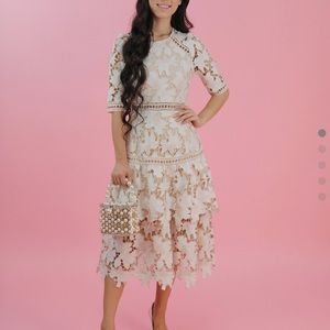 Bought this dress a week ago, SIZE LARGE. It’s too small for me🥺😭